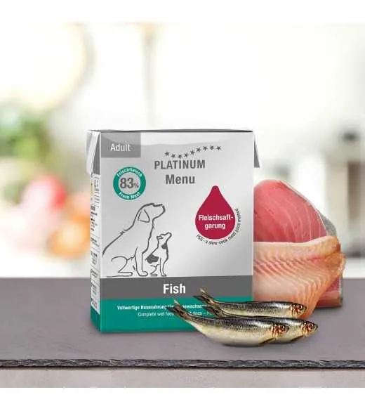 Stor PLATINUM Menu Fisk 375 gram PLATINUM MENU FISK er et vådfoder af de bedste stykker af frisk ørred (49%), frisk tun (17%) og