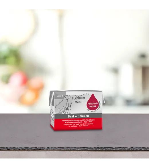 1/1 karton Lille PLATINUM Menu Oksekød og Kylling 12 x 90 gram PLATINUM MENU Oksekød og Kylling&nbsp;indeholder kun ingredienser af h