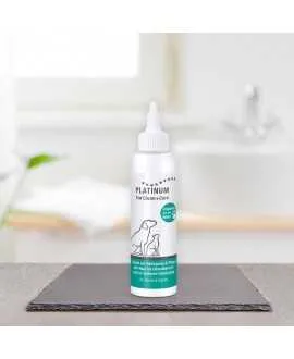 PLATINUM Ear Clean + Care 100 ml med hypoklorsyre PLATINUM Ear Clean+Care er en væske til rensning og pleje af huden i øreområde