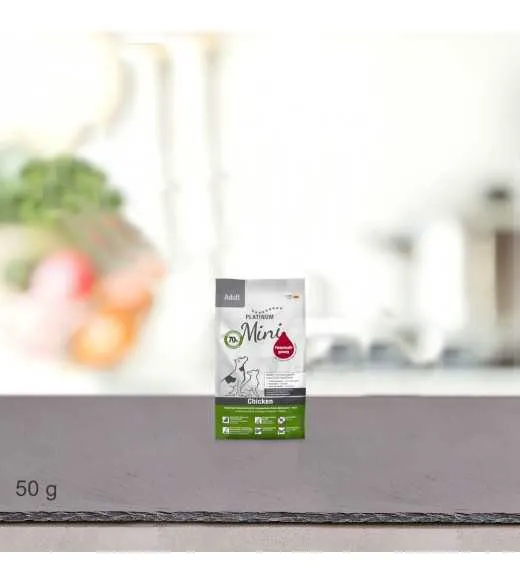 50 gram PLATINUM Mini Kylling voksen foderprøve PLATINUM Mini Adult Kylling Hundefoder er et sundt komplet koldpresset hundefod